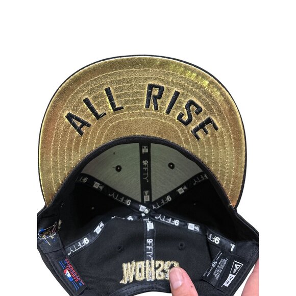 New Era MLB The Show 99 Baseball Cap Snapback Black & Gold - Picture 10 of 10